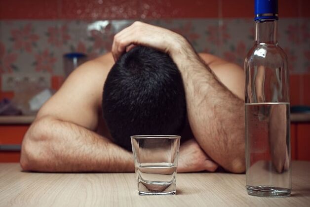 Male alcoholism, which leads to fatal consequences for the body