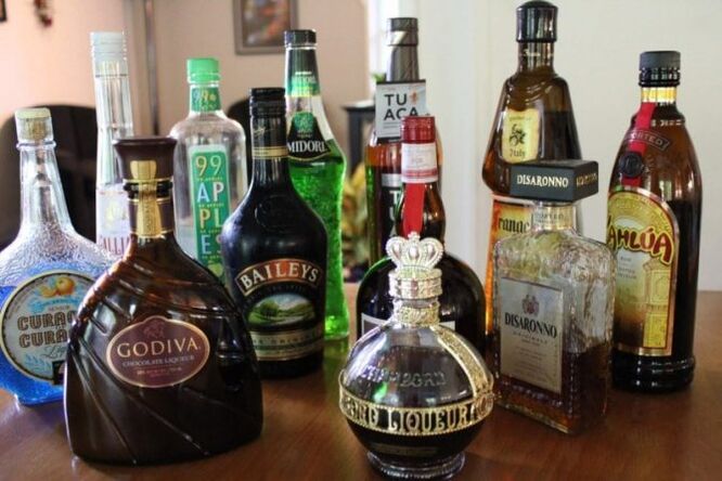 Alcoholic liqueurs